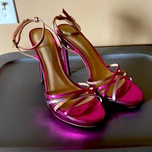 Betsey Johnson metallic pink fuschia dress heels size 10;